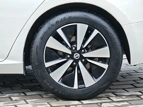 Nissan Teana 2021