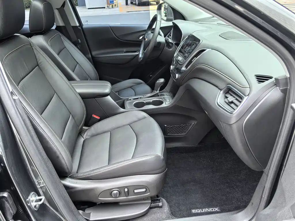 Chevrolet Equinox 2018 — фото 15