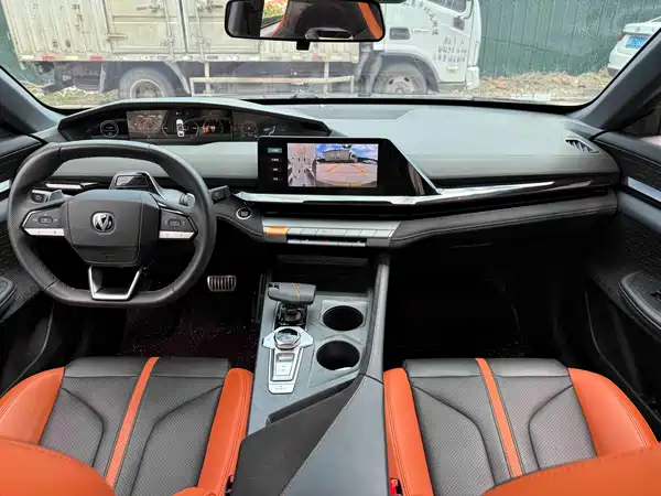 Changan UNI-V 2024