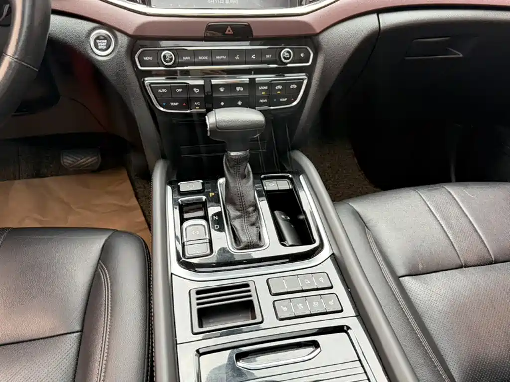 GAC Motor Trumpchi GS8 2019 — фото 7