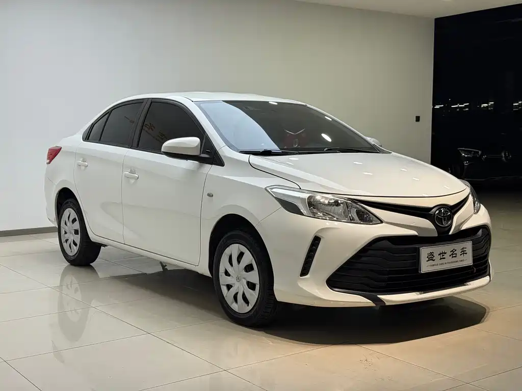 Toyota Vios 2017 — фото 3