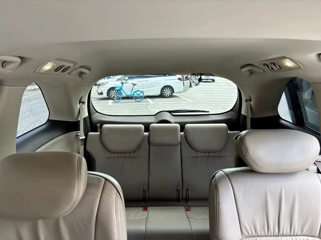 Honda Odyssey 2015 — фото 17