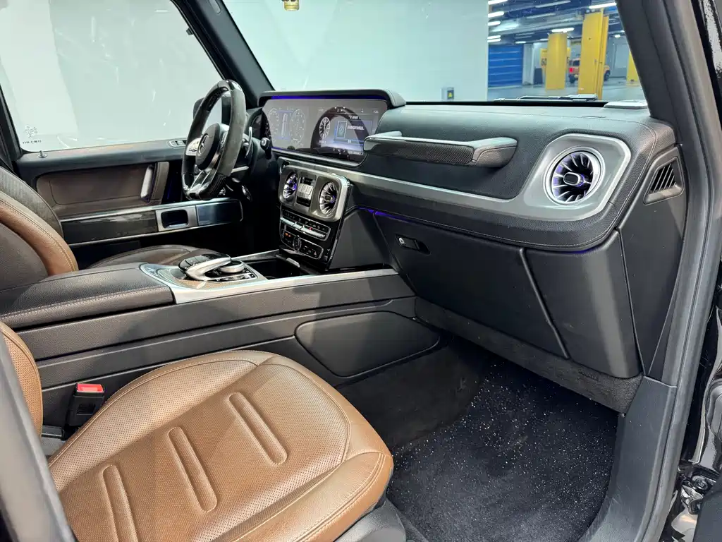 Mercedes-Benz G-Class 2019 — фото 15
