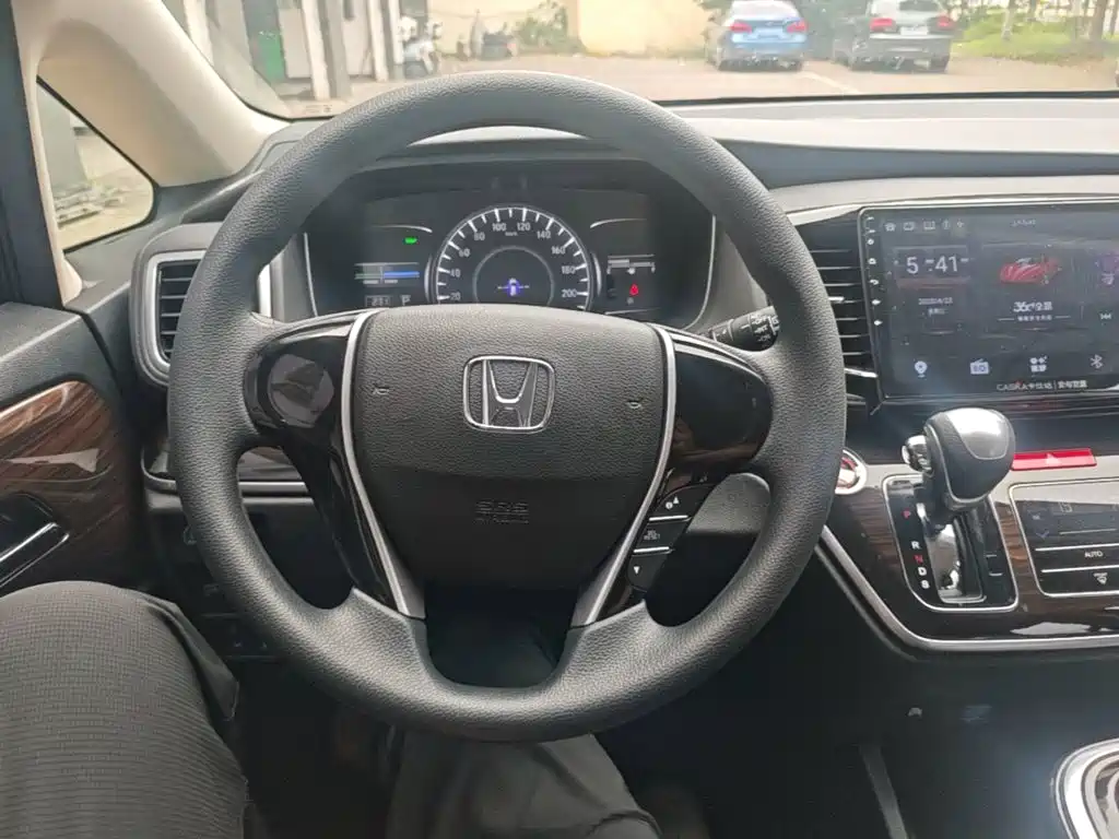 Honda Odyssey 2020 — фото 11