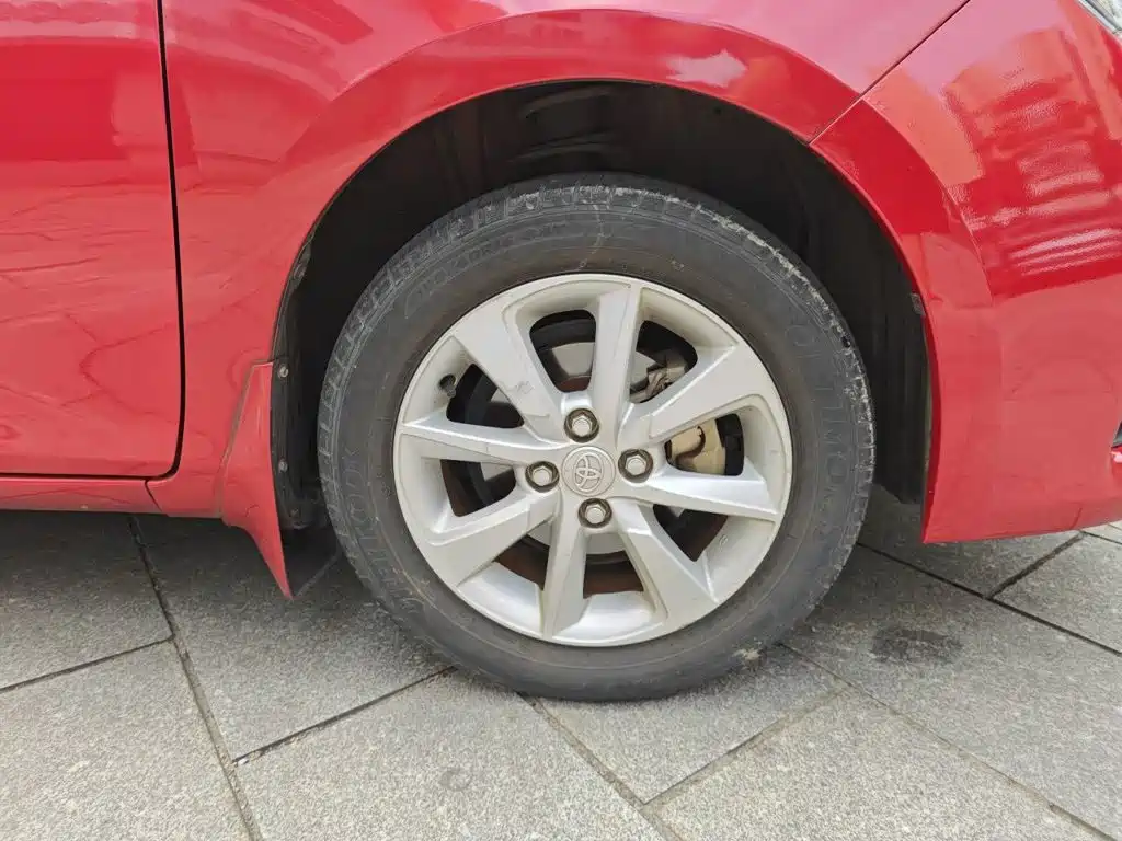 Toyota Yaris L 2015 — фото 24