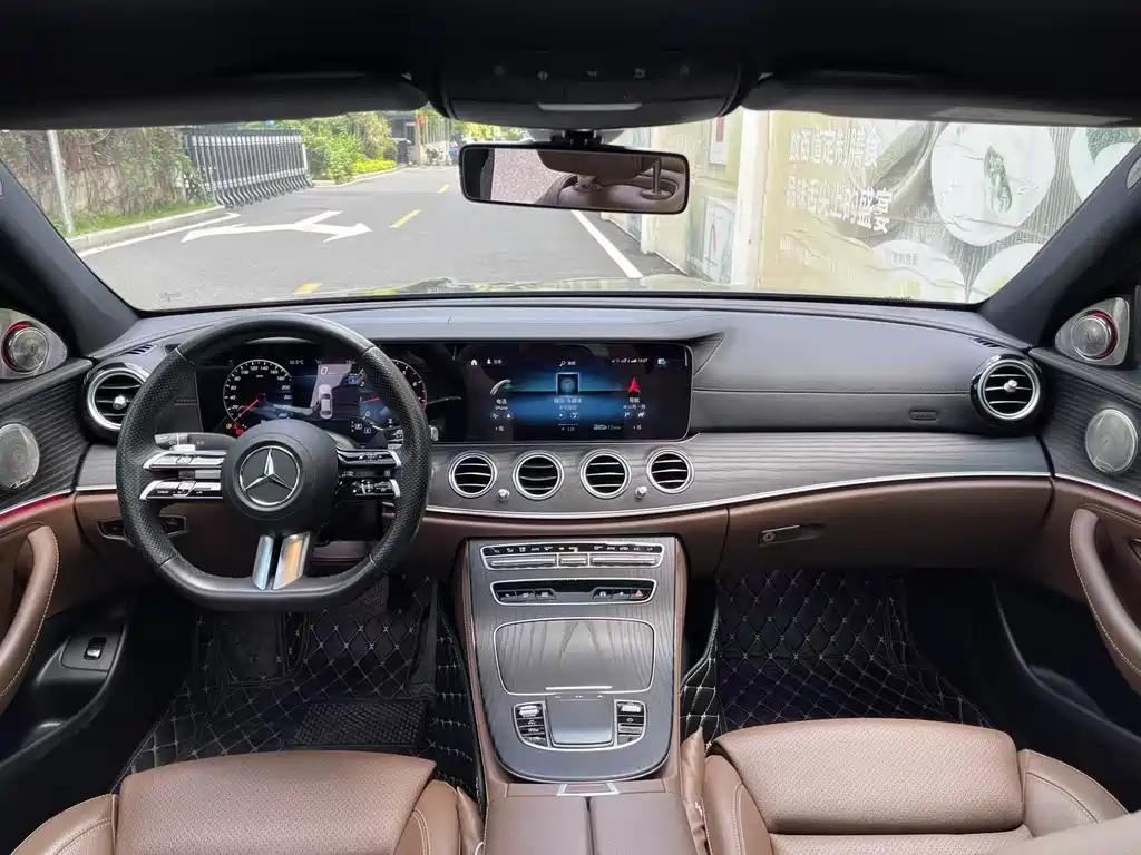 Mercedes-Benz E-Class 2023 — фото 8
