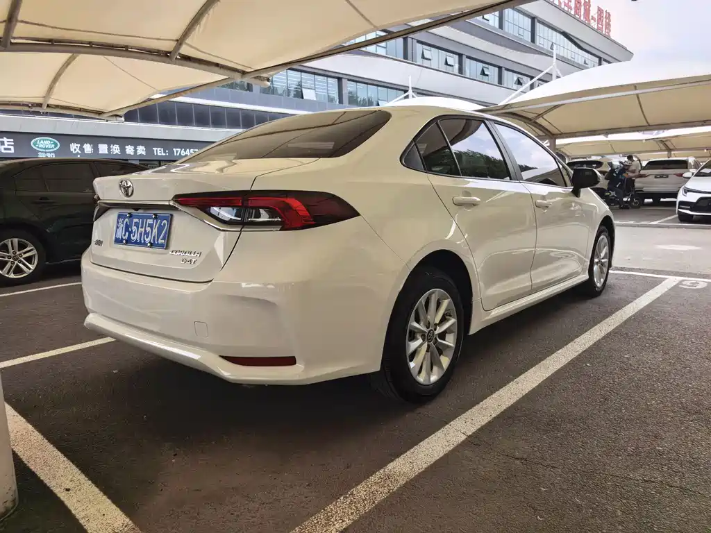 Toyota Corolla 2023 — фото 16