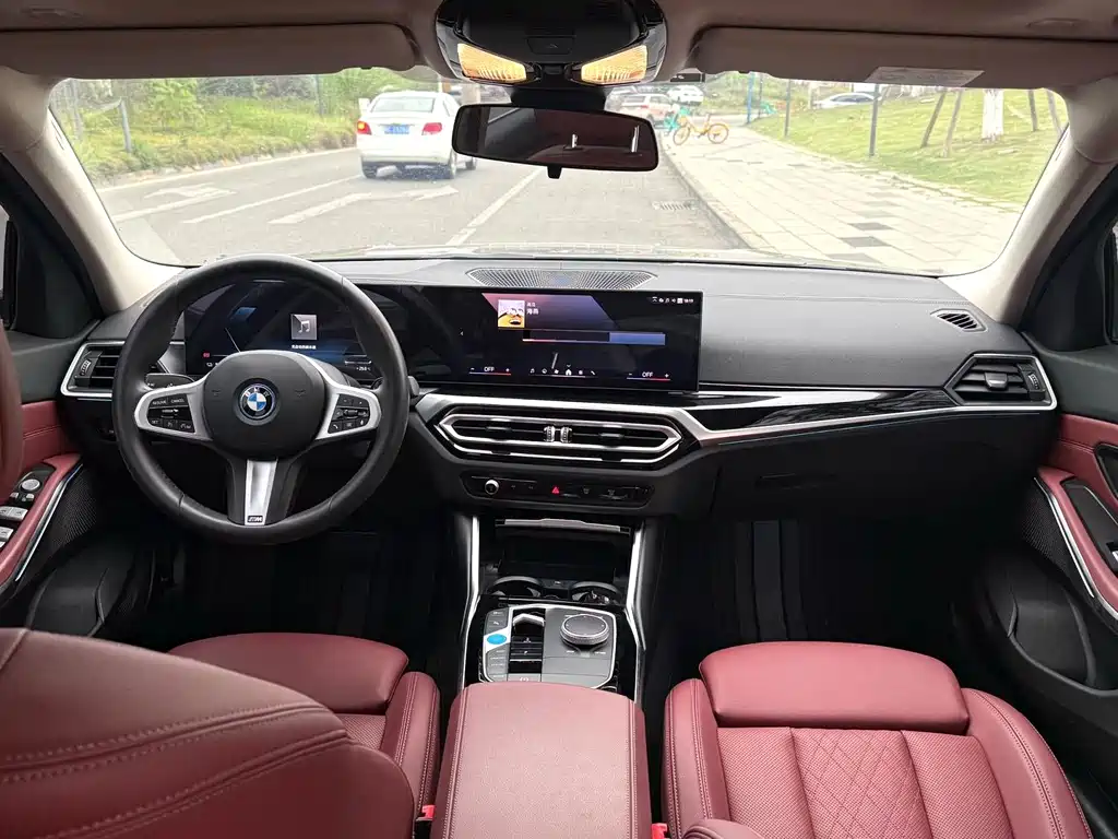BMW i3 2024
