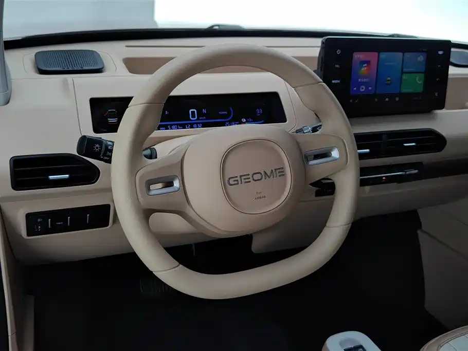 Geely Galaxy Panda 2023 — фото 15
