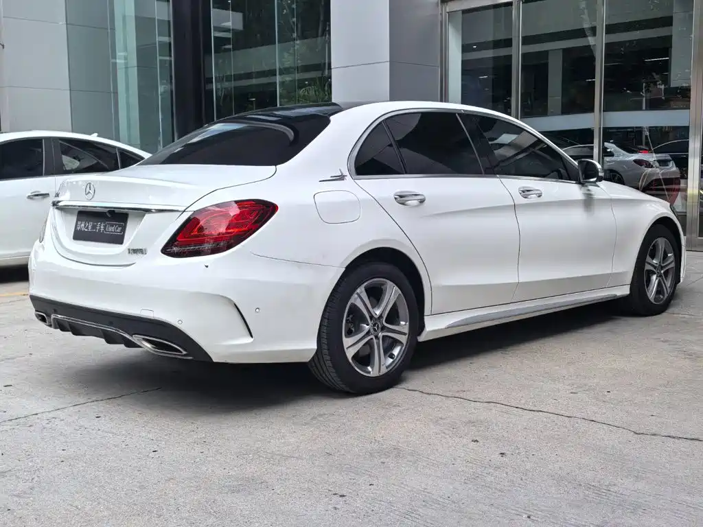 Mercedes-Benz C-Class 2019 — фото 11
