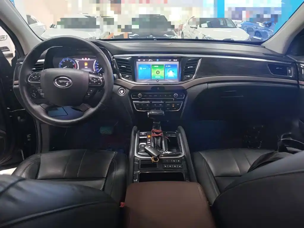 GAC Motor Trumpchi GS8 2017 — фото 10