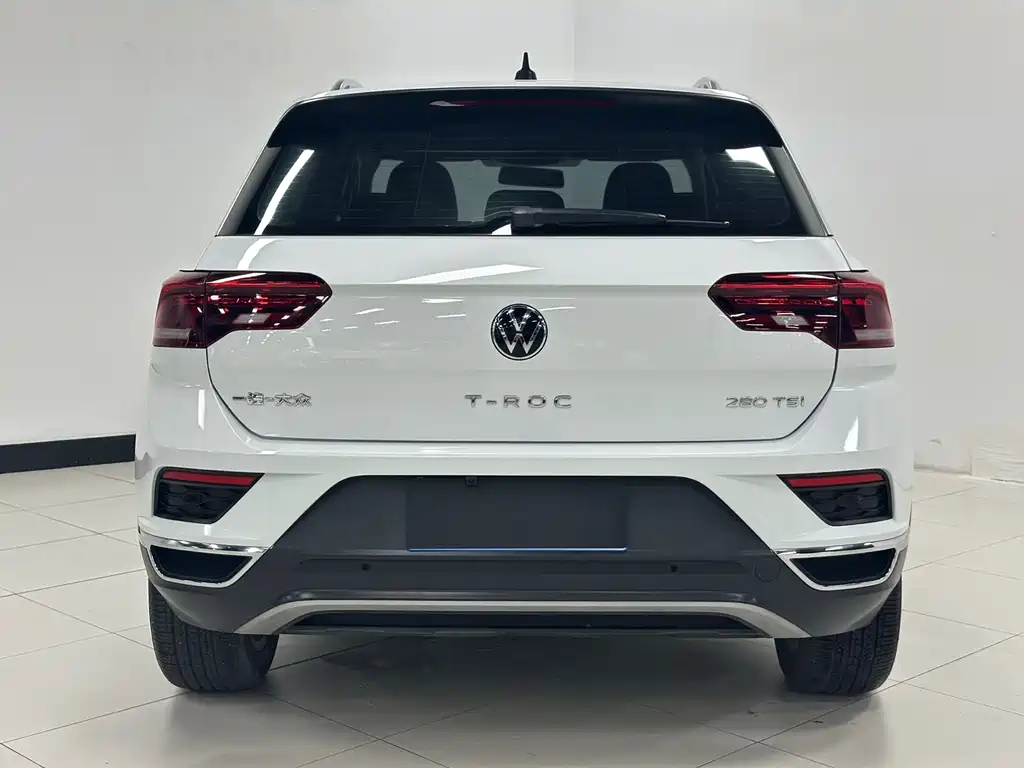 Volkswagen T-Roc 2023 — фото 6