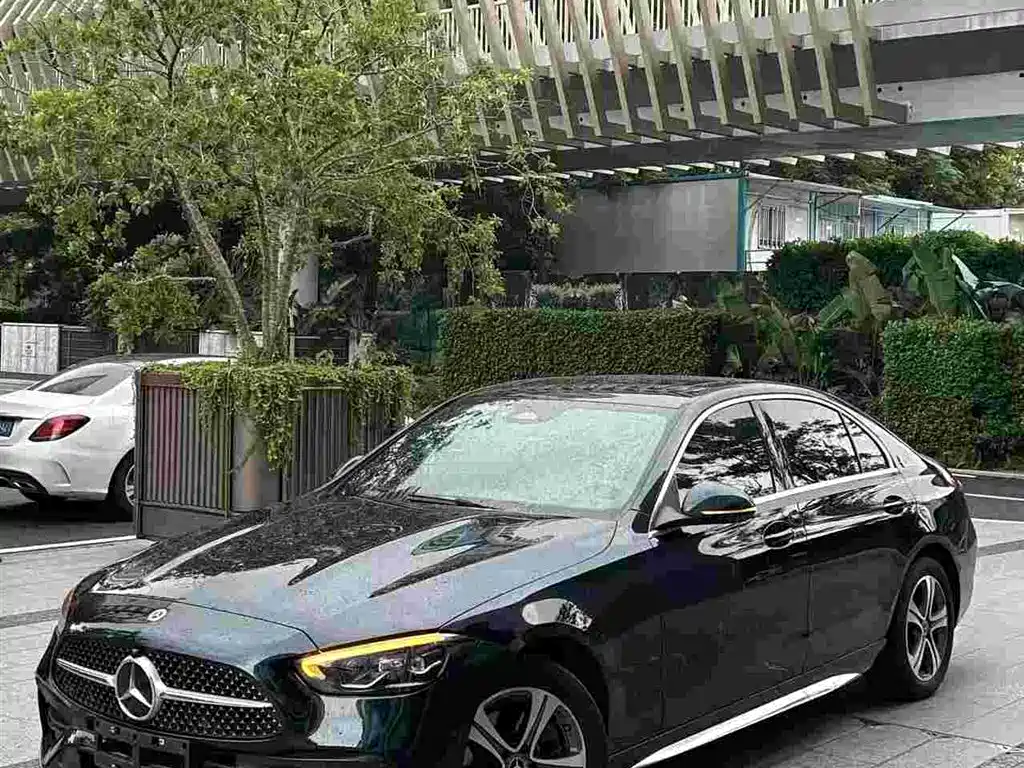 Mercedes-Benz C-Class 2022 — фото 2