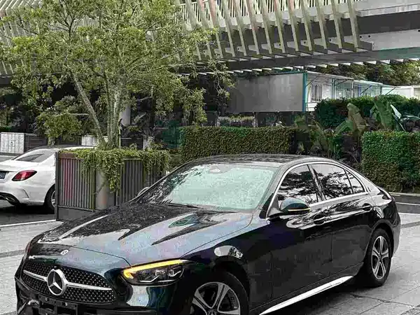 Mercedes-Benz C-Class 2022