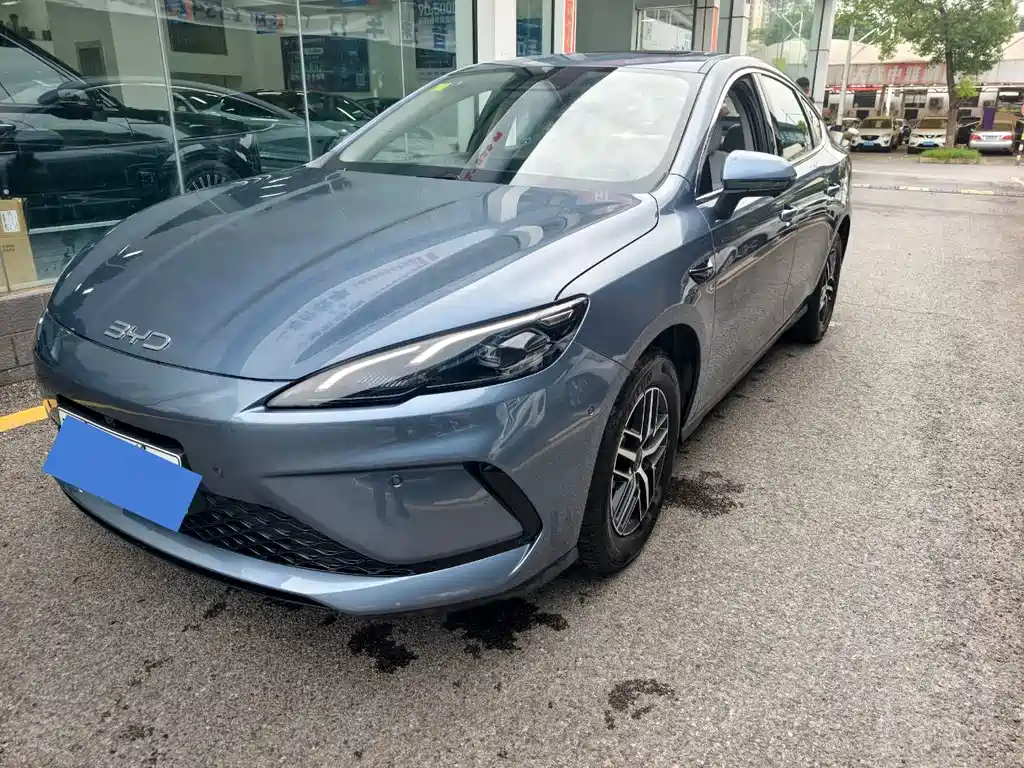 BYD Seal 05 DM-i 2025 — фото 2