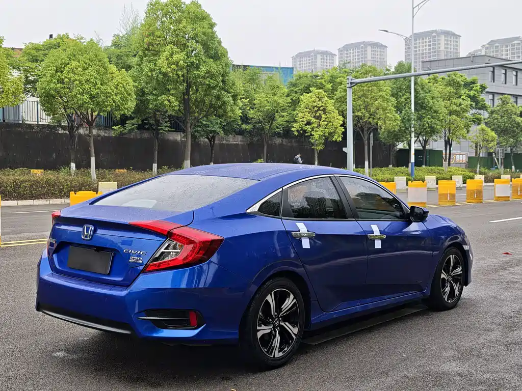 Honda Civic 2019 — фото 14
