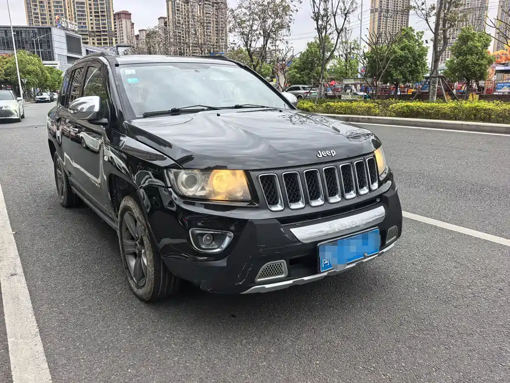 Jeep Compass 2014 — фото 3