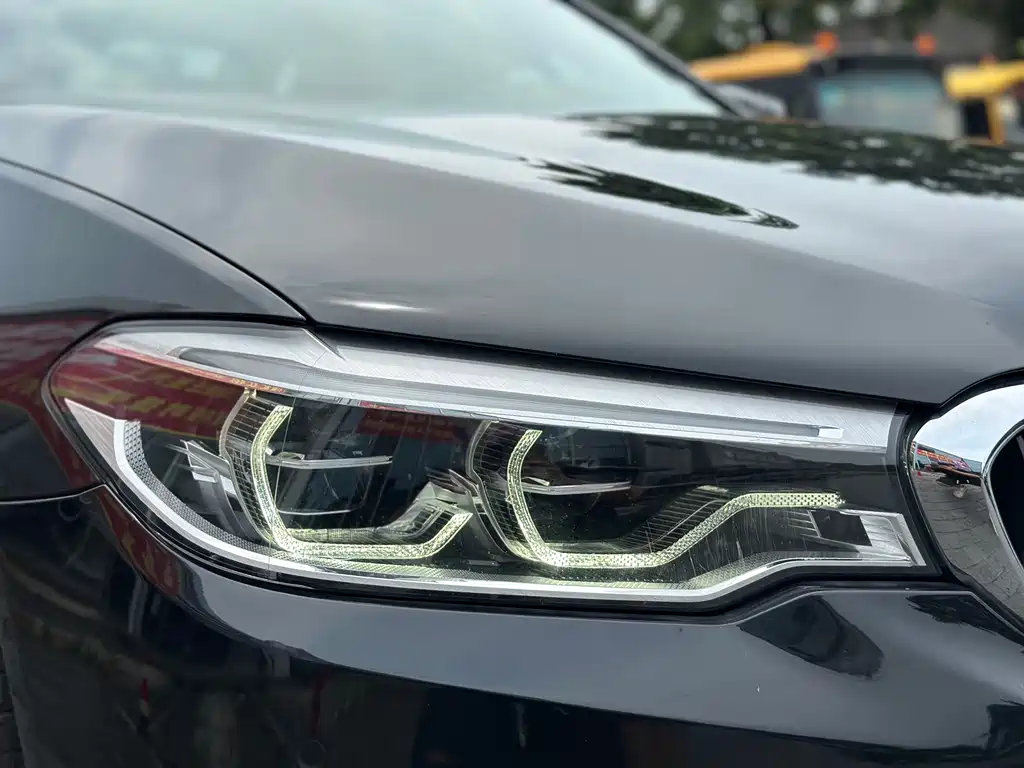 BMW 5 Series 2019 — фото 4