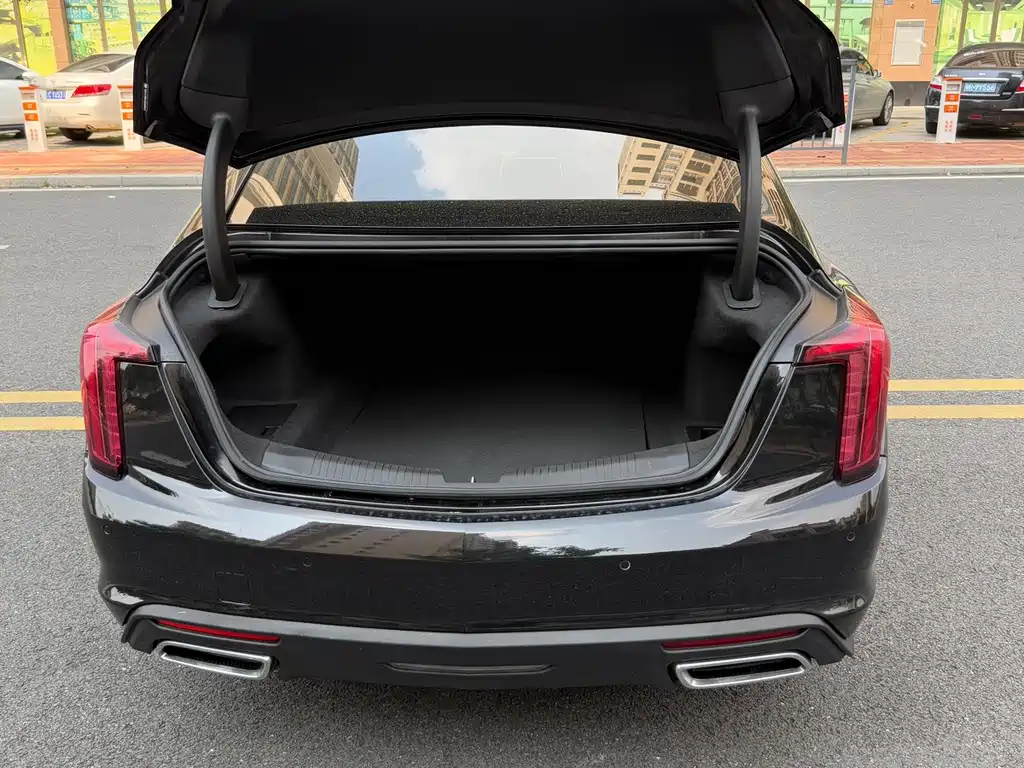 Cadillac CT5 2021 — фото 11
