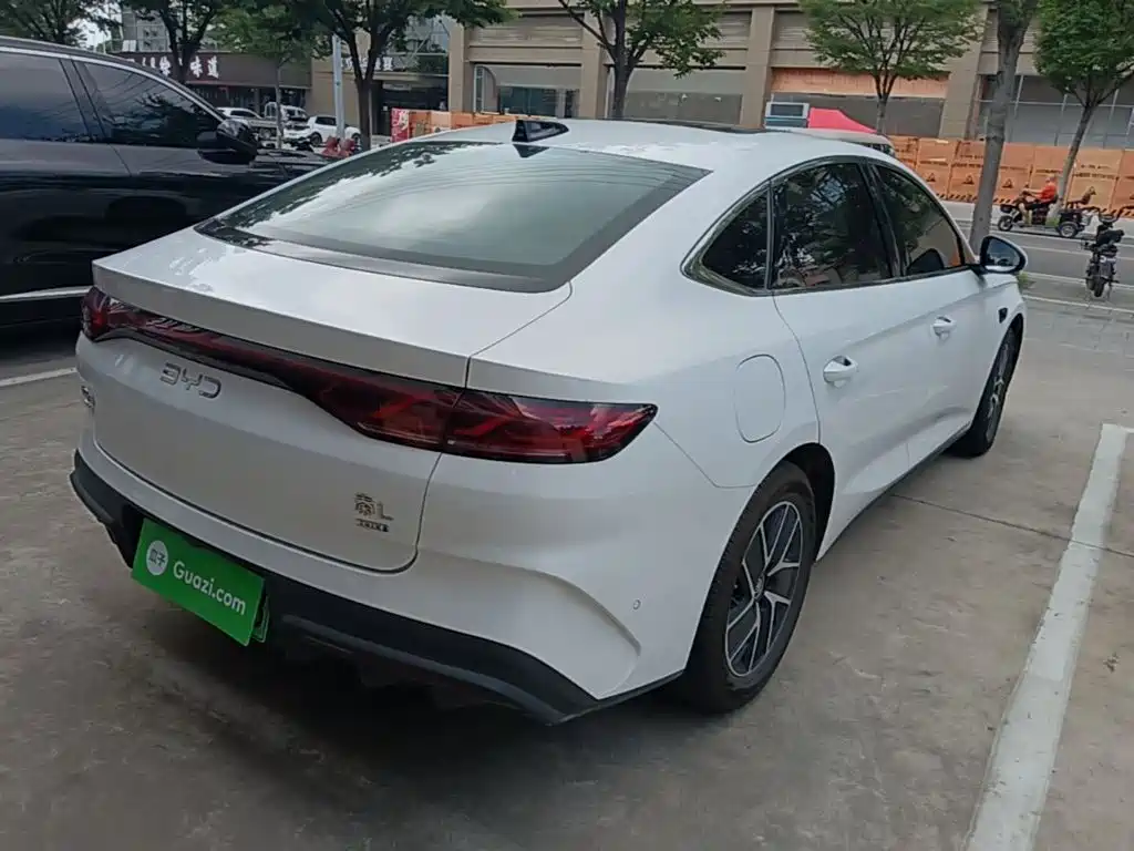 BYD Qin L 2025 — фото 7