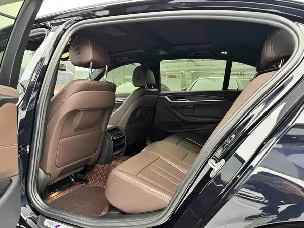 BMW 5 Series 2022