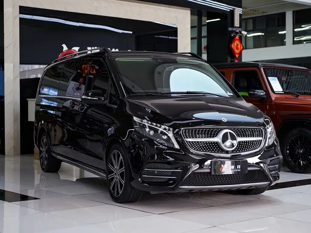 Mercedes-Benz V-Class 2024 — фото 23