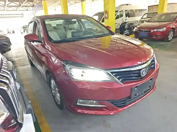Changan Yuexiang V7 2015