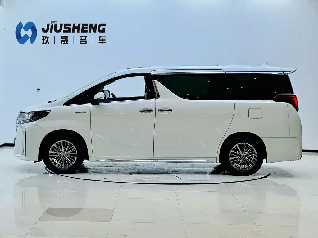 Toyota Alphard 2022 — фото 3