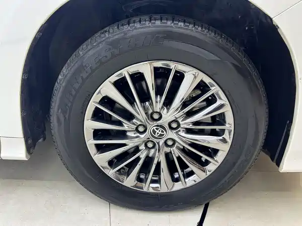 Toyota Alphard 2022