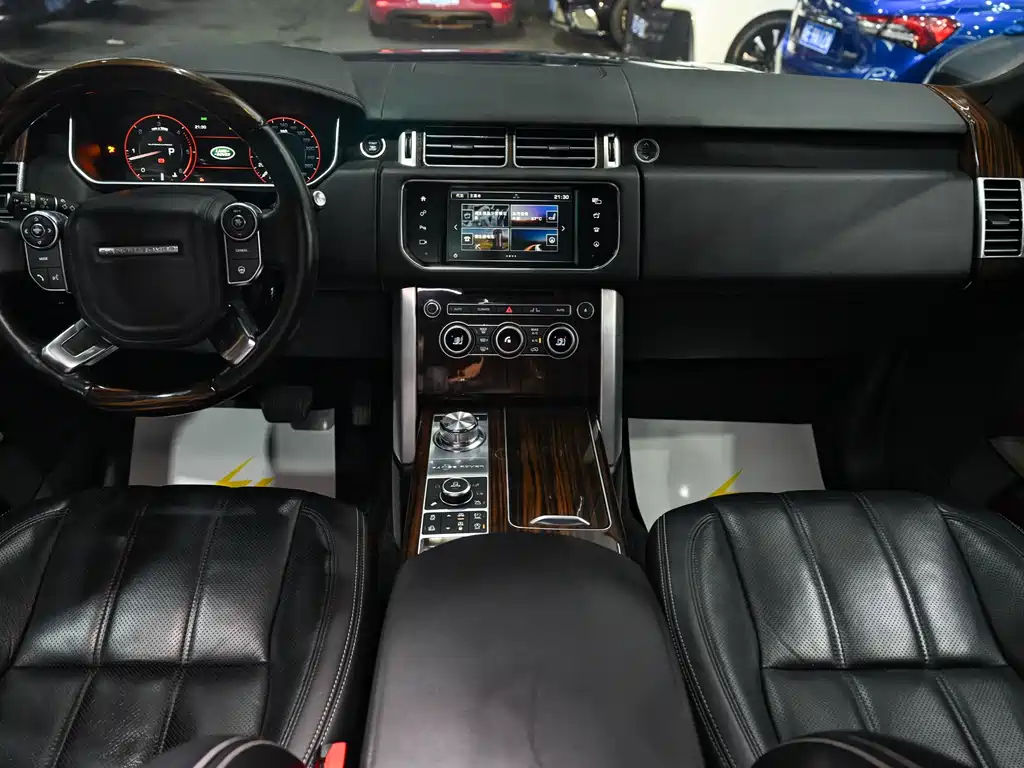 Land Rover Range Rover 2017 — фото 9