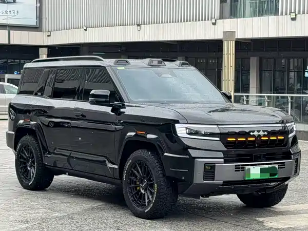 Fangchengbao Leopard 8 2024