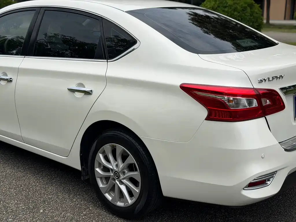 Nissan Sylphy 2019 — фото 18