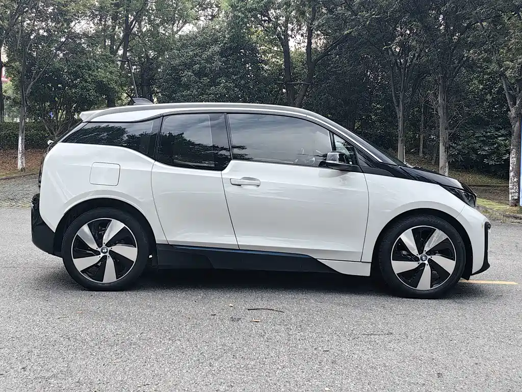 BMW i3 2018 — фото 14