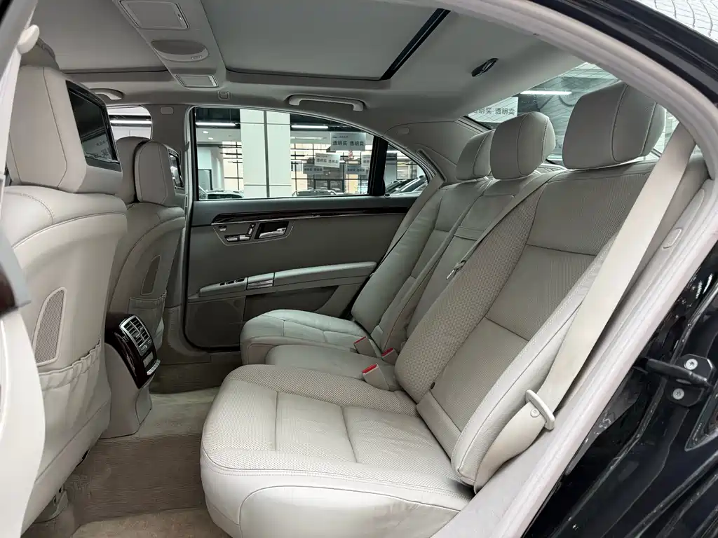 Mercedes-Benz S-Class 2011 — фото 15