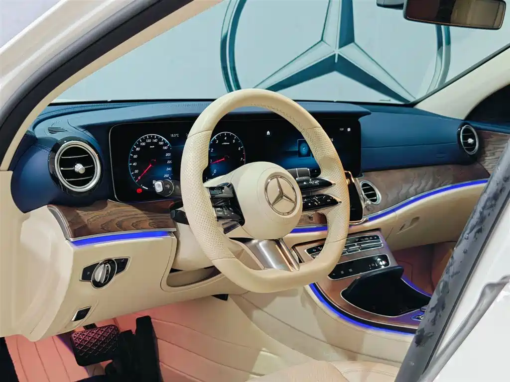 Mercedes-Benz E-Class 2022 — фото 7