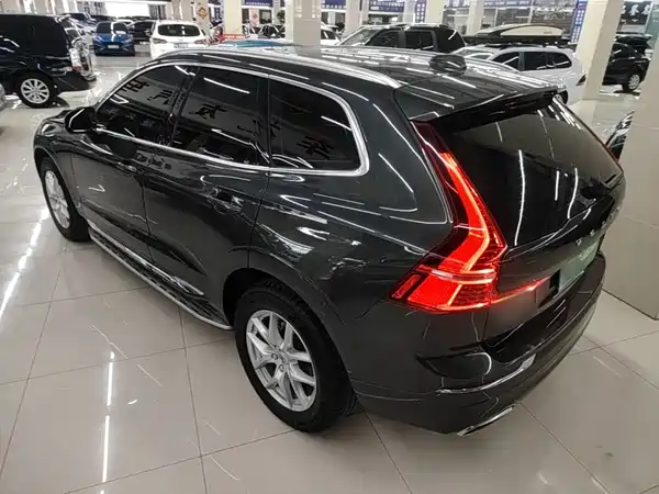 Volvo XC60 2021