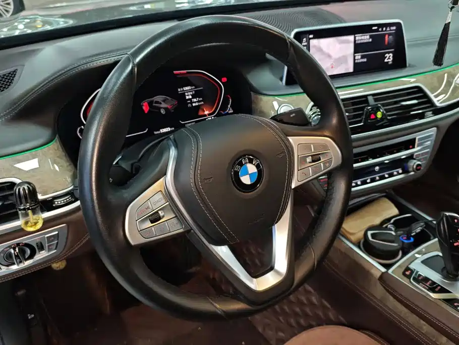 BMW 7 Series 2020 — фото 15