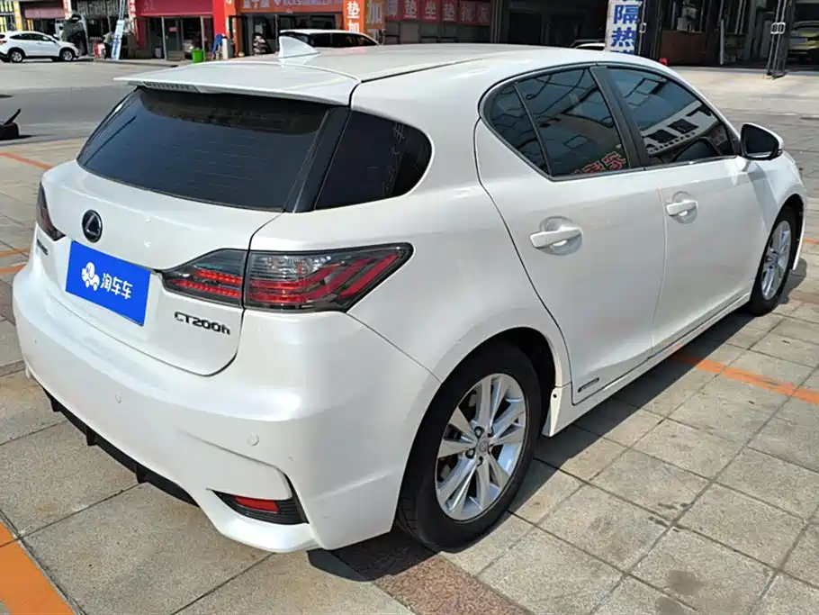 Lexus CT 2014