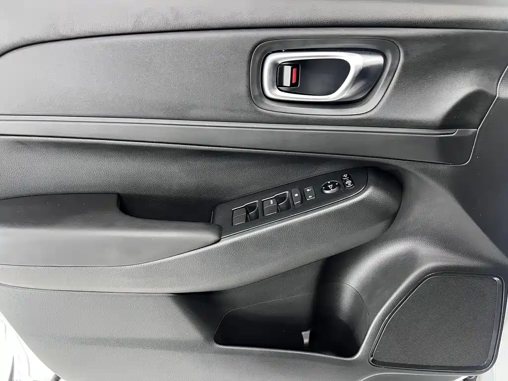 Honda Vezel 2023 — фото 8