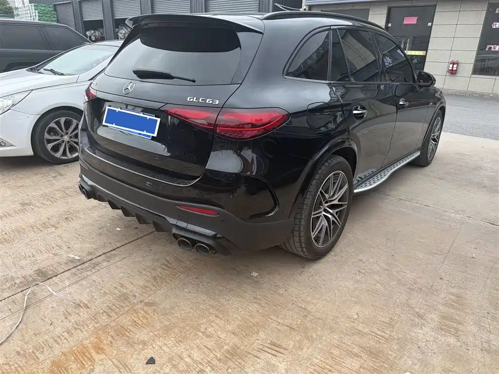 Mercedes-Benz GLC AMG 2025