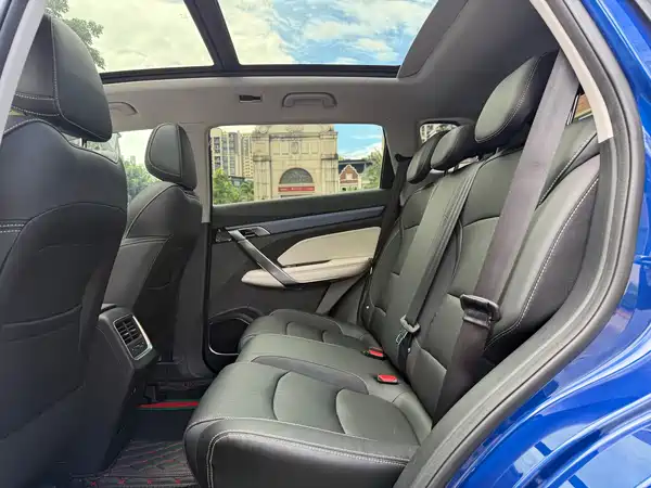 Geely Boyue 2022