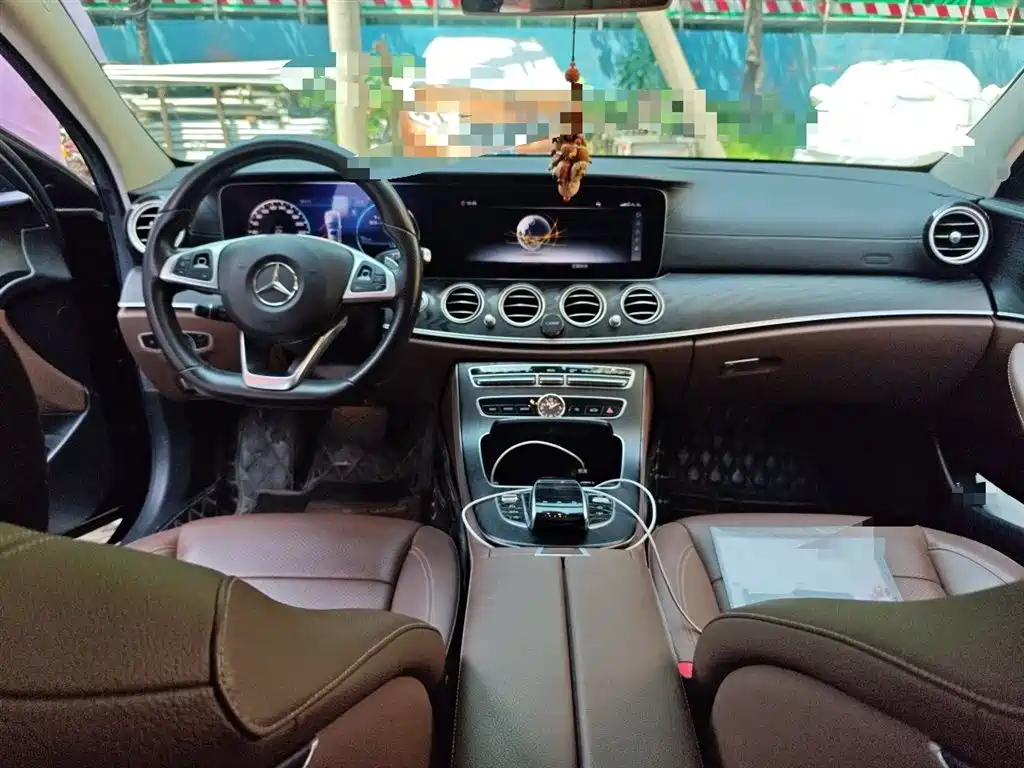 Mercedes-Benz E-Class 2018 — фото 10