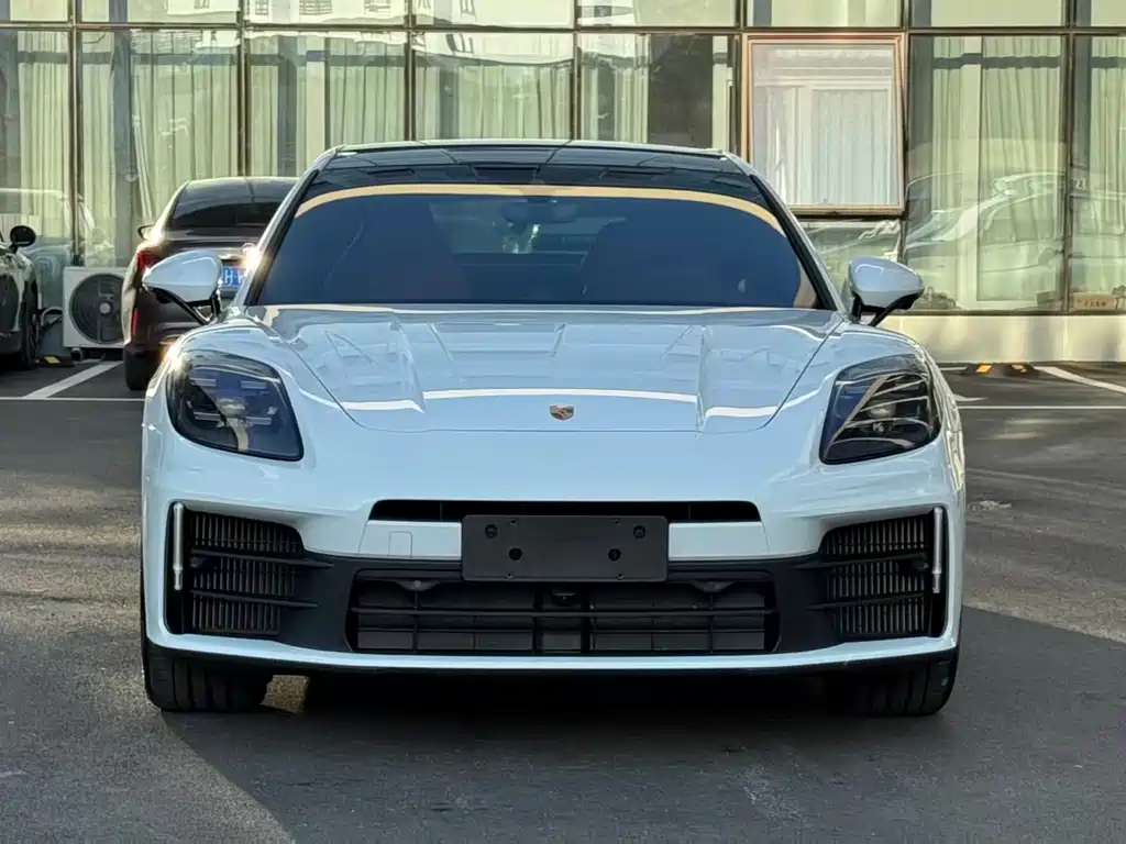Porsche Panamera 2026 — фото 1