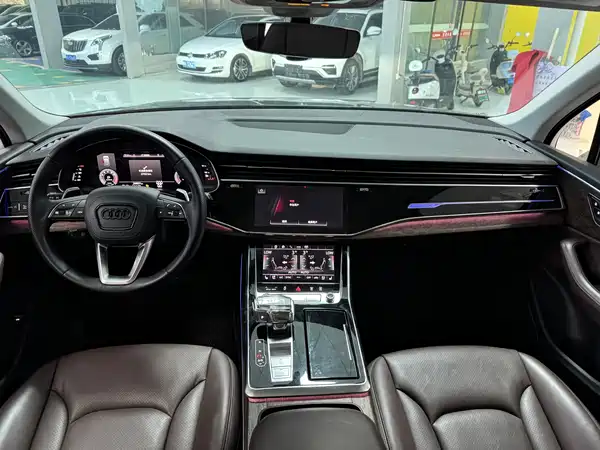 Audi Q7 2021