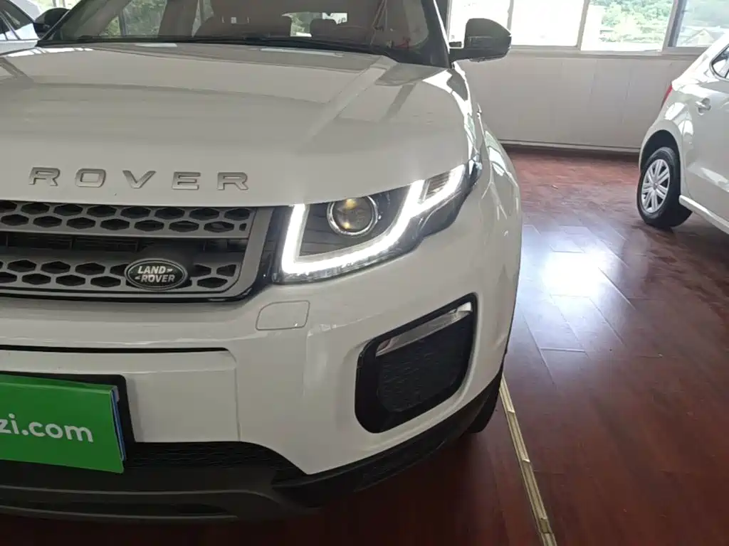 Land Rover Range Rover Evoque 2019 — фото 24