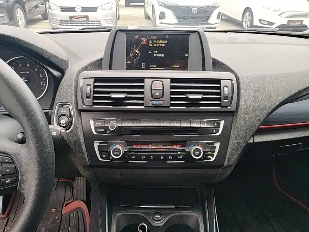 BMW 1 Series 2015 — фото 9