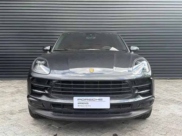 Porsche Macan 2021