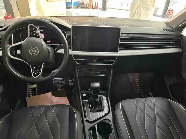 Volkswagen Tiguan L 2022