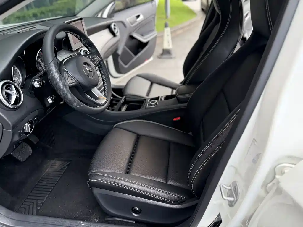 Mercedes-Benz GLA 2016