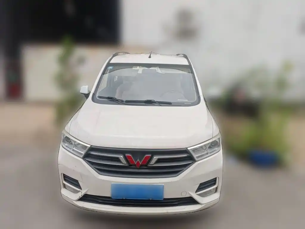 Wuling Hongguang 2020 — фото 2